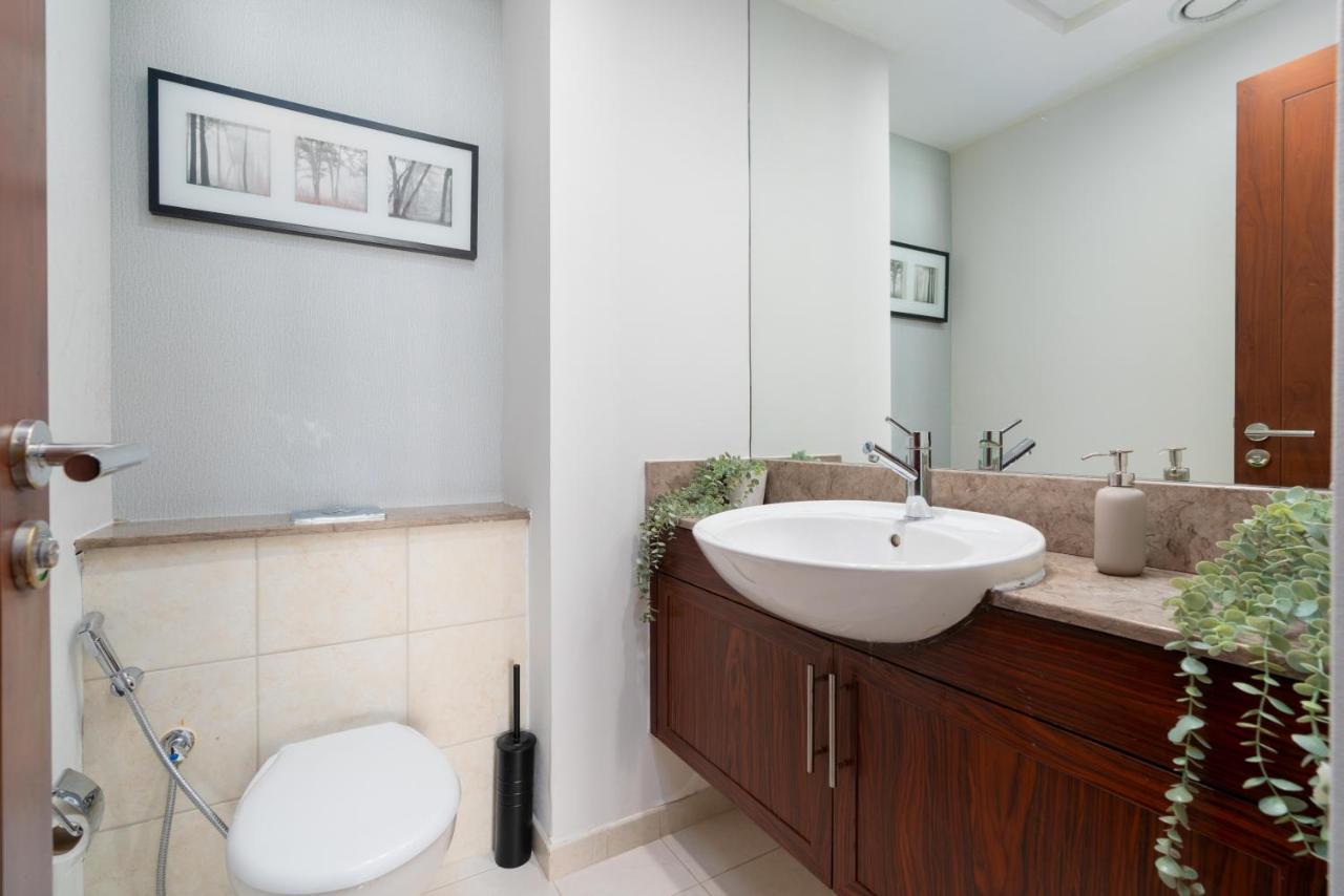 Apartment King 2 Bedroom With Burj Khalifa & Fountain View Dubai