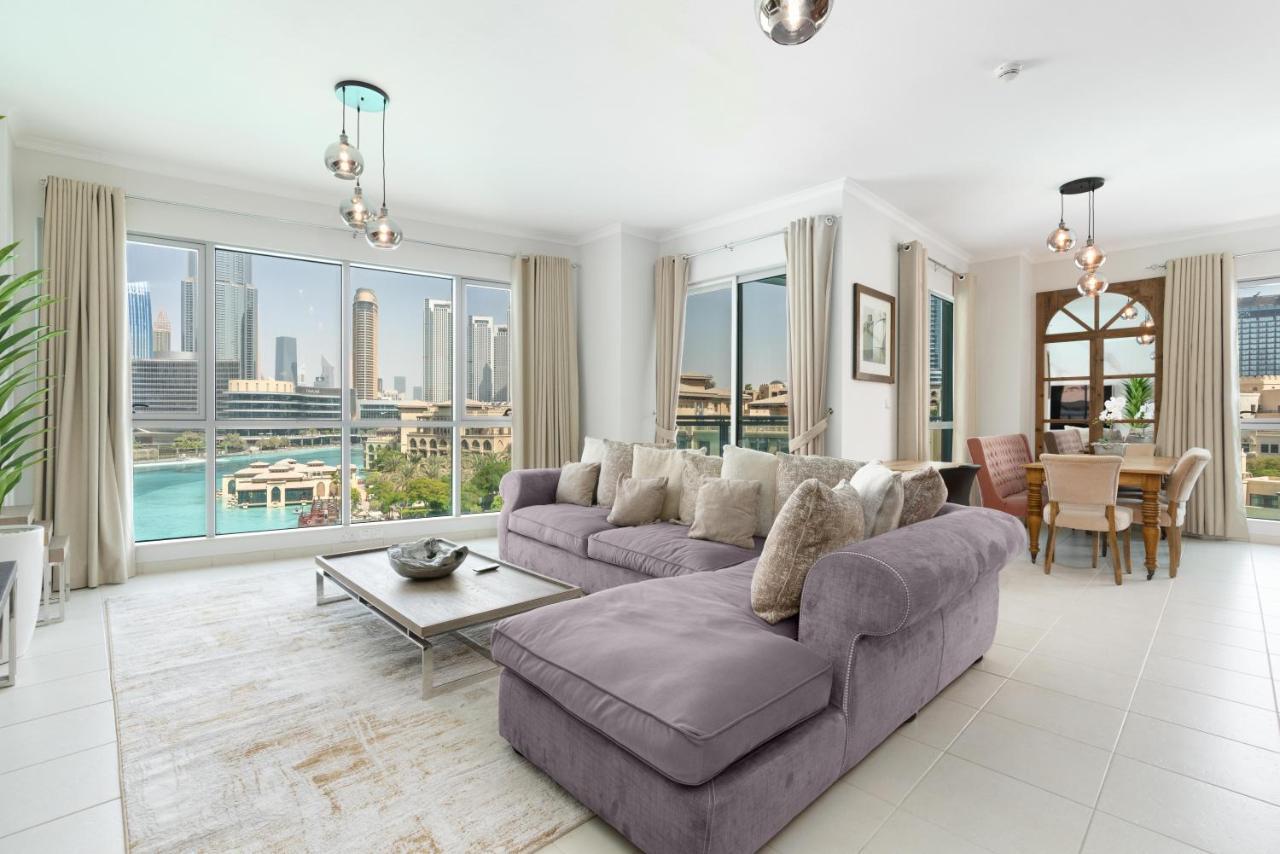 King 2 Bedroom With Burj Khalifa & Fountain View Apartment *